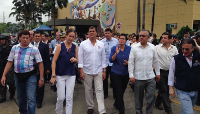 Ministra Vaca realiza visita junto a Presidente Correa y Ministra Vance.